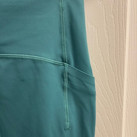 Lululemon High-Rise Tight 28" Teal Lagoon Sz 2 leggings - Picture 5 of 5